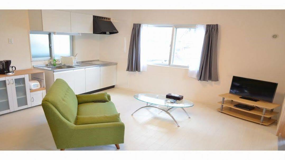 Rainbow Terrace Ginowan Apartment Exterior photo
